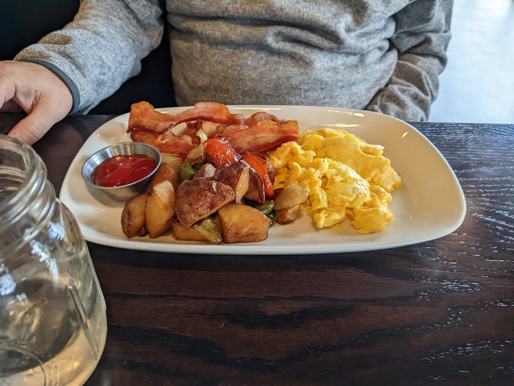 Olde Dominion Tavern | restaurant | 5351 Merchants View Sq, Haymarket, VA 20169, USA | 7037541166 OR +1 703-754-1166