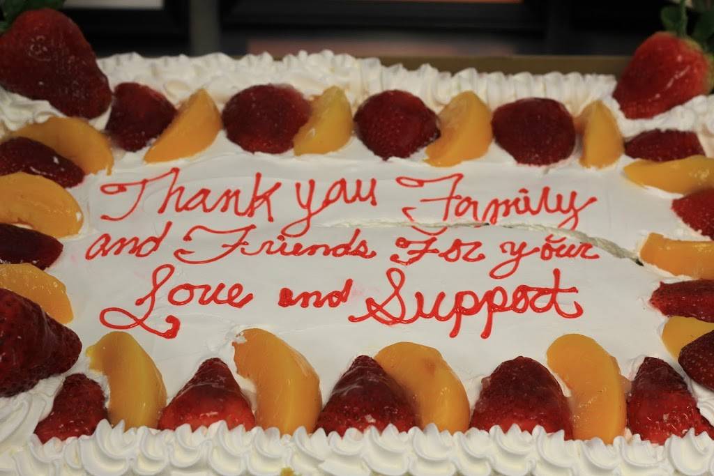 Thomas Smokey Pit Stop | restaurant | 182 Middle Turnpike W, Manchester, CT 06040, USA | 8606461400 OR +1 860-646-1400