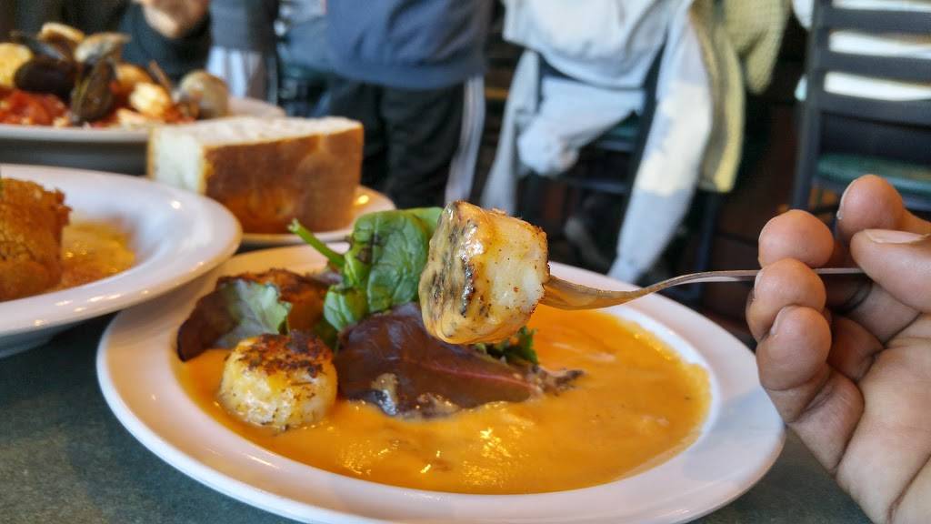 Maggies Waterfront Cafe | restaurant | 9242 N Delaware Ave, Philadelphia, PA 19114, USA | 2156376716 OR +1 215-637-6716