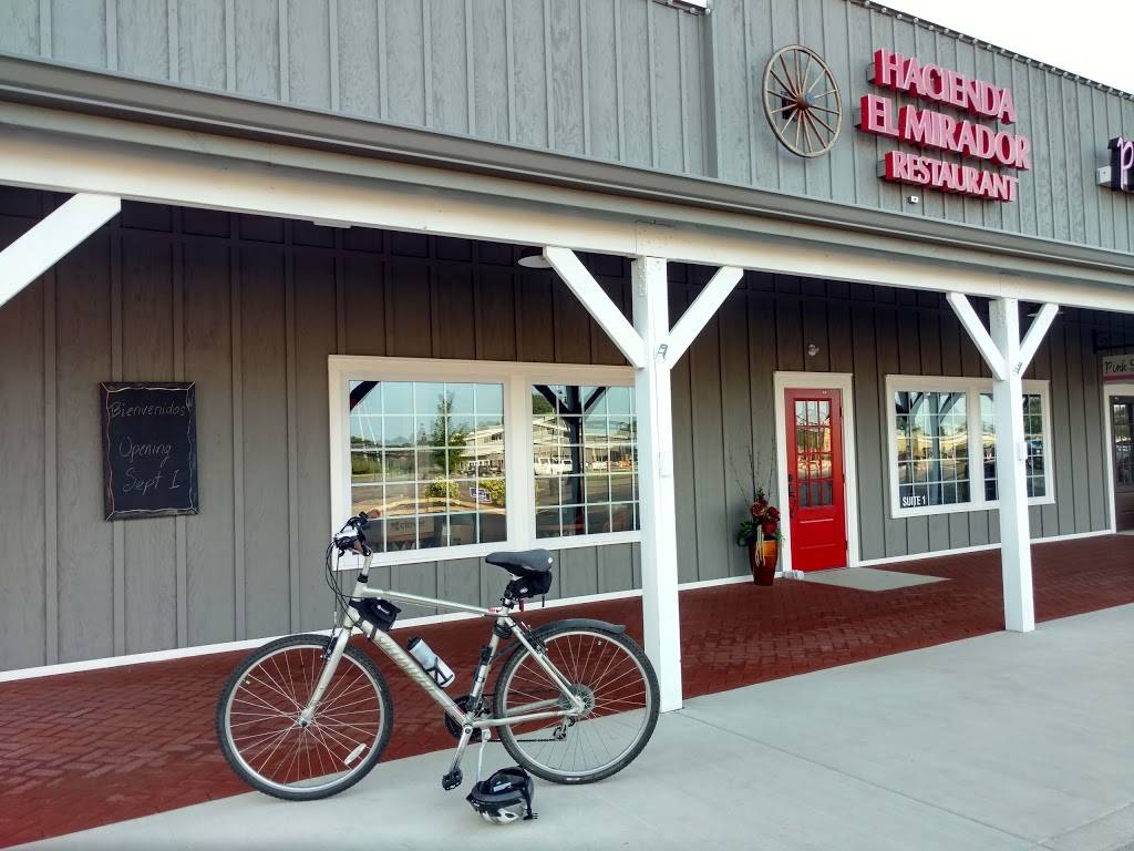 Hacienda El Mirador | restaurant | 5805 N Humboldt Ave, Peoria, IL 61614, USA | 3098392820 OR +1 309-839-2820