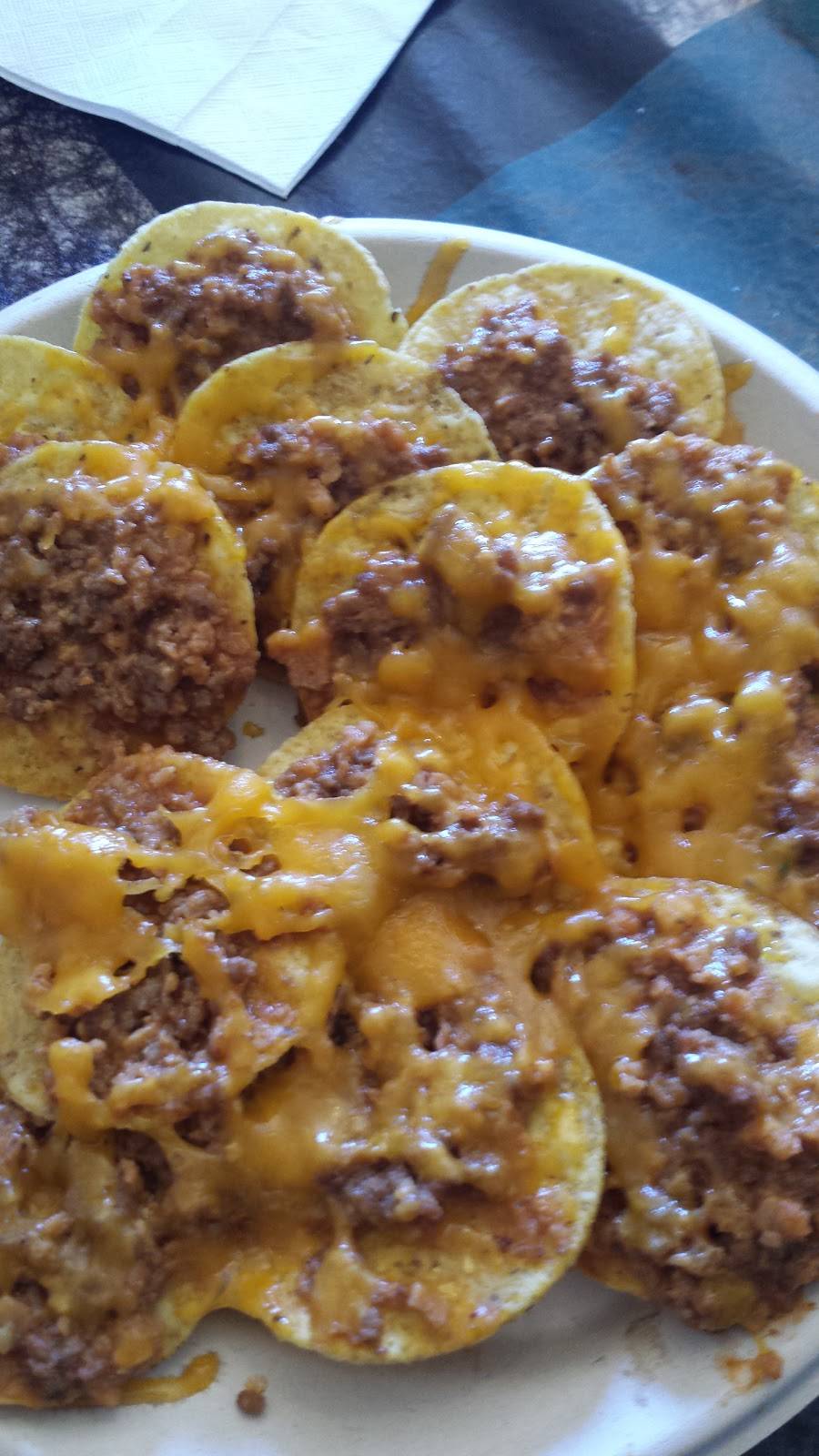 Taco Hut | restaurant | 600 E 30th Ave, Hutchinson, KS 67502, USA | 6206658541 OR +1 620-665-8541