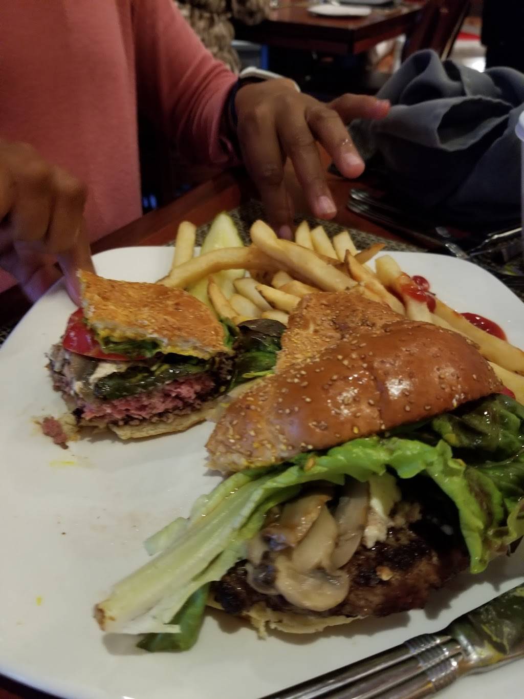 Allgauers Restaurant | restaurant | 5000 W 127th St, #N, Alsip, IL 60803, USA | 7082724223 OR +1 708-272-4223