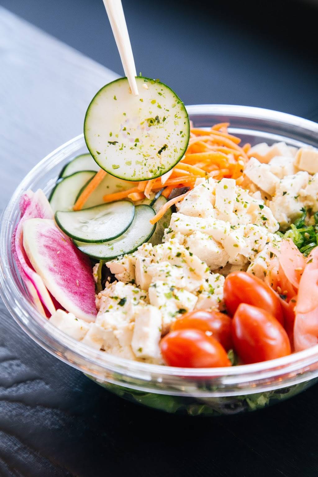 LemonShark Poke - Las Colinas | restaurant | 901 W Royal Ln #100, Irving, TX 75039, USA | 4692507211 OR +1 469-250-7211