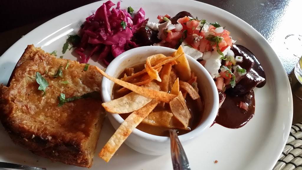 Fuego Bistro | restaurant | 713 E Palo Verde Dr, Phoenix, AZ 85014, USA | 6022771151 OR +1 602-277-1151