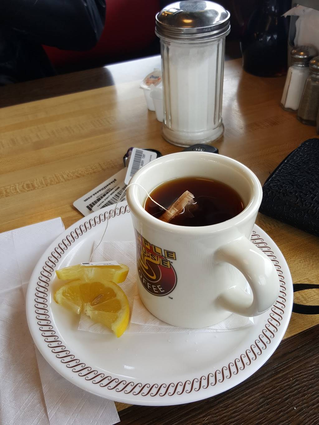 Waffle House | meal takeaway | 5631 Boydton Plank Rd, Petersburg, VA 23803, USA | 8048612121 OR +1 804-861-2121