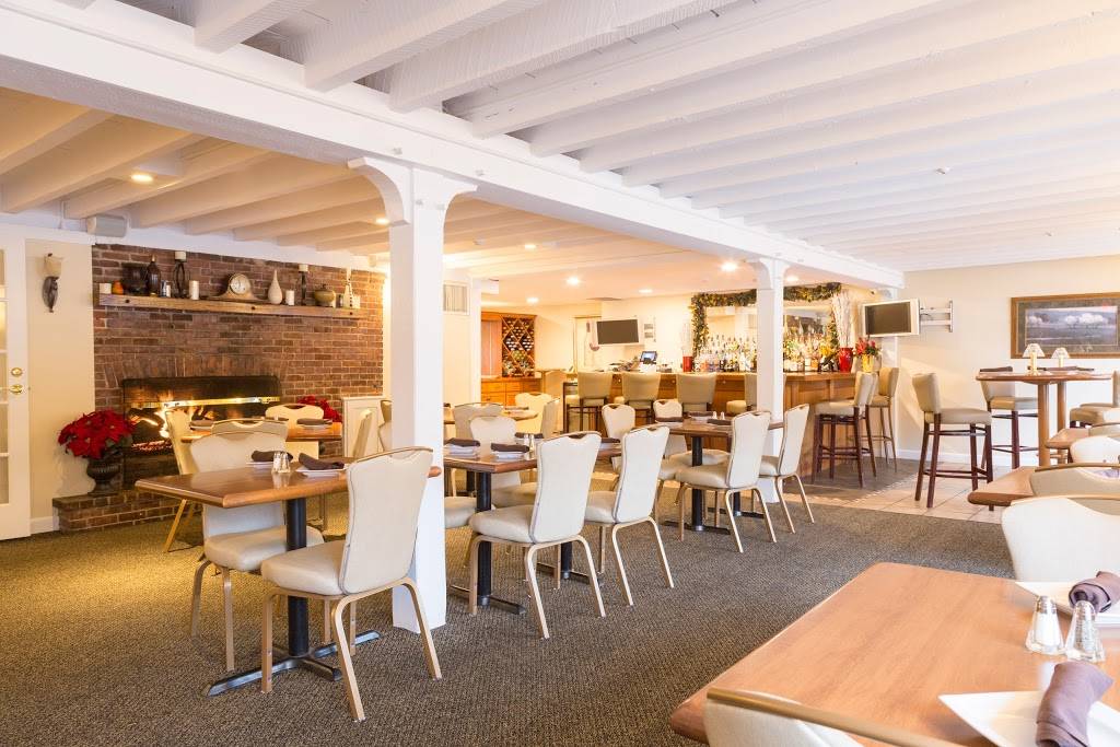 Bradford Tavern | restaurant | 87 Haverhill St, Rowley, MA 01969, USA | 9789483657 OR +1 978-948-3657