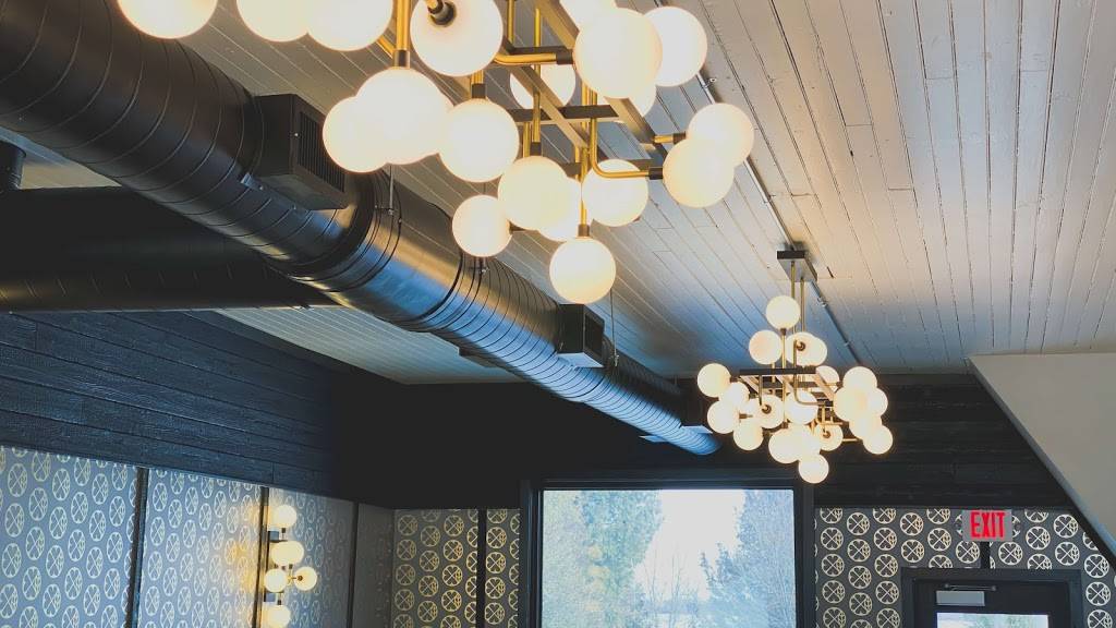 Clover & Ash | restaurant | 8054 WI-57, Baileys Harbor, WI 54202, USA | 9208392587 OR +1 920-839-2587