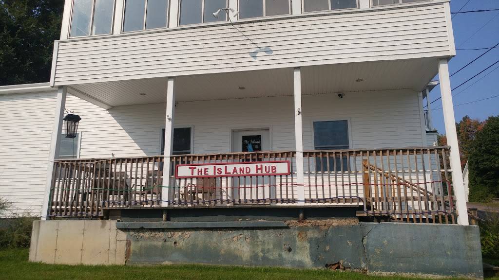 The Island Hub | restaurant | 1 Hyde Rd, Grand Isle, VT 05458, USA | 8023723322 OR +1 802-372-3322