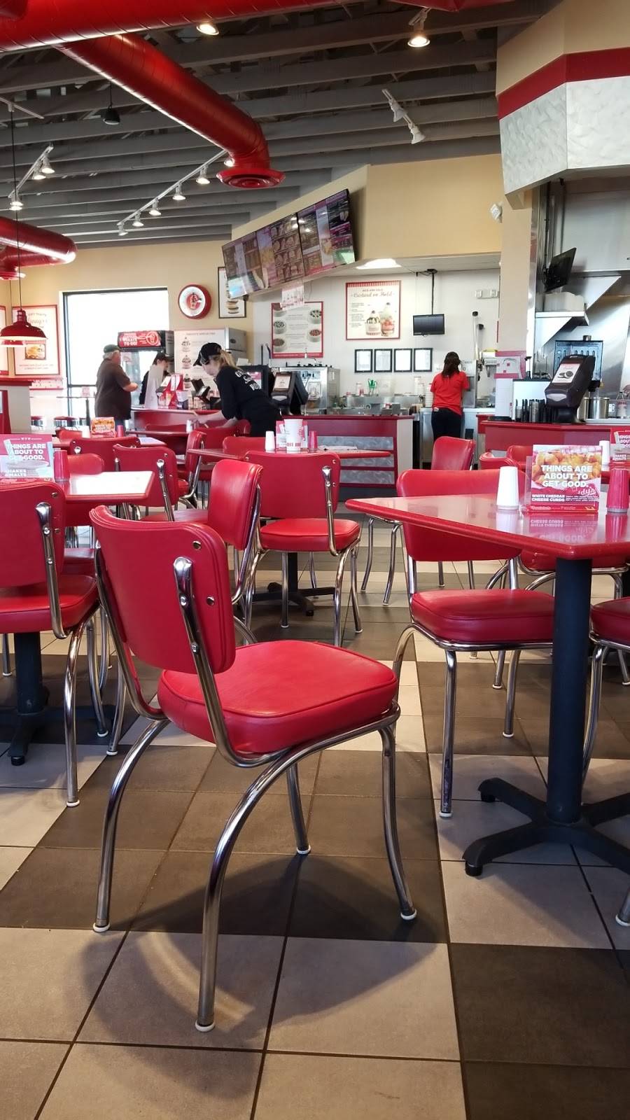 Freddys Frozen Custard & Steakburgers | restaurant | 1931 N 98th St, Kansas City, KS 66111, USA | 9137661900 OR +1 913-766-1900