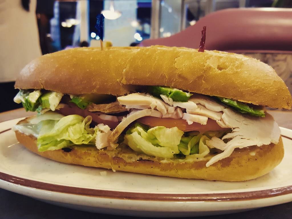 Toms Family Restaurants | restaurant | 5571 Cahuenga Blvd, North Hollywood, CA 91601, USA | 8187622148 OR +1 818-762-2148