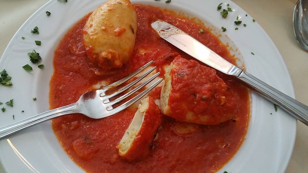 La Villetta | restaurant | 968 Fulton St, Farmingdale, NY 11735, USA | 5167520445 OR +1 516-752-0445