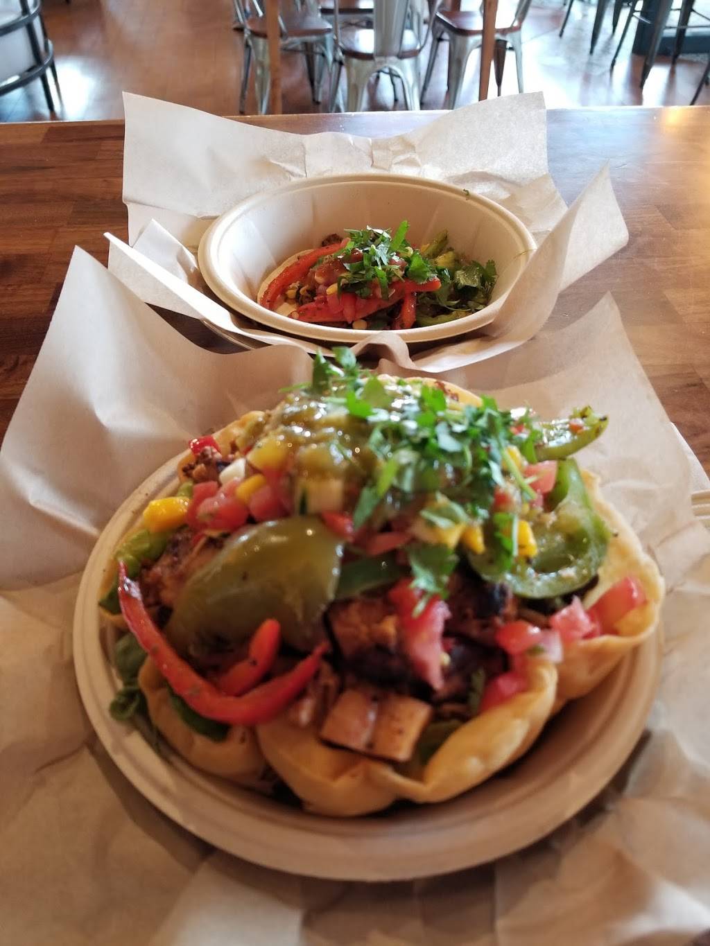 QDOBA Mexican Eats | restaurant | 1016 Outlet Collection Way, Auburn, WA 98001, USA | 2538331969 OR +1 253-833-1969