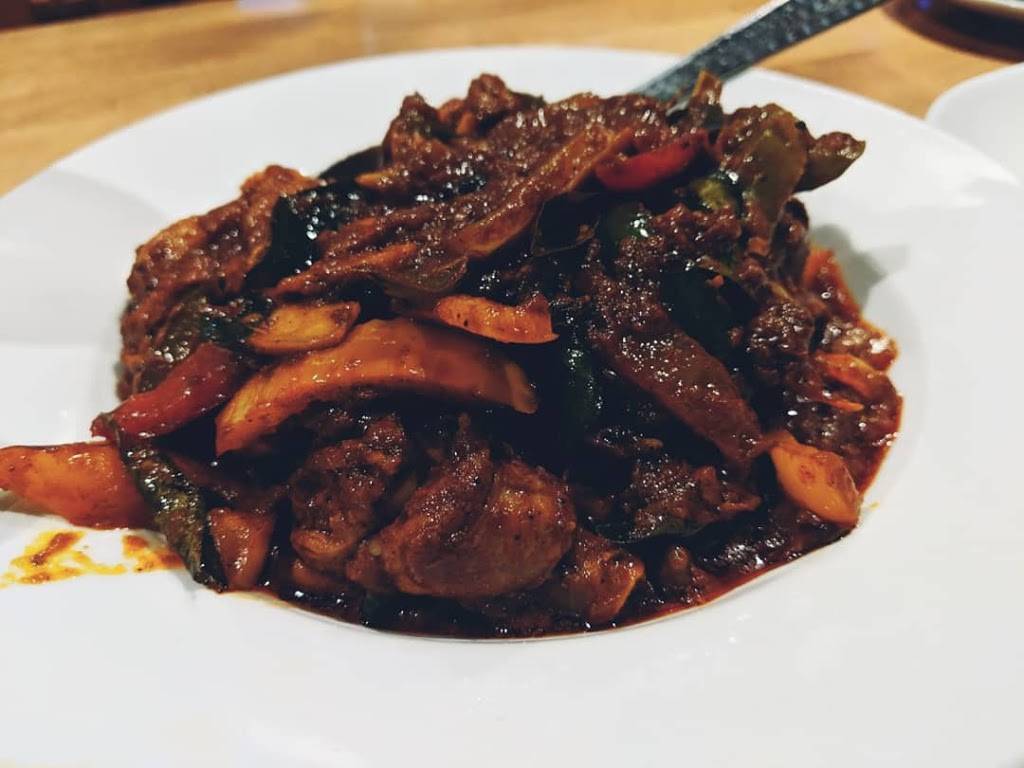 Hot Wok | restaurant | 7 Progress Ave, Scarborough, ON M1P 5A3, Canada | 4162935342 OR +1 416-293-5342