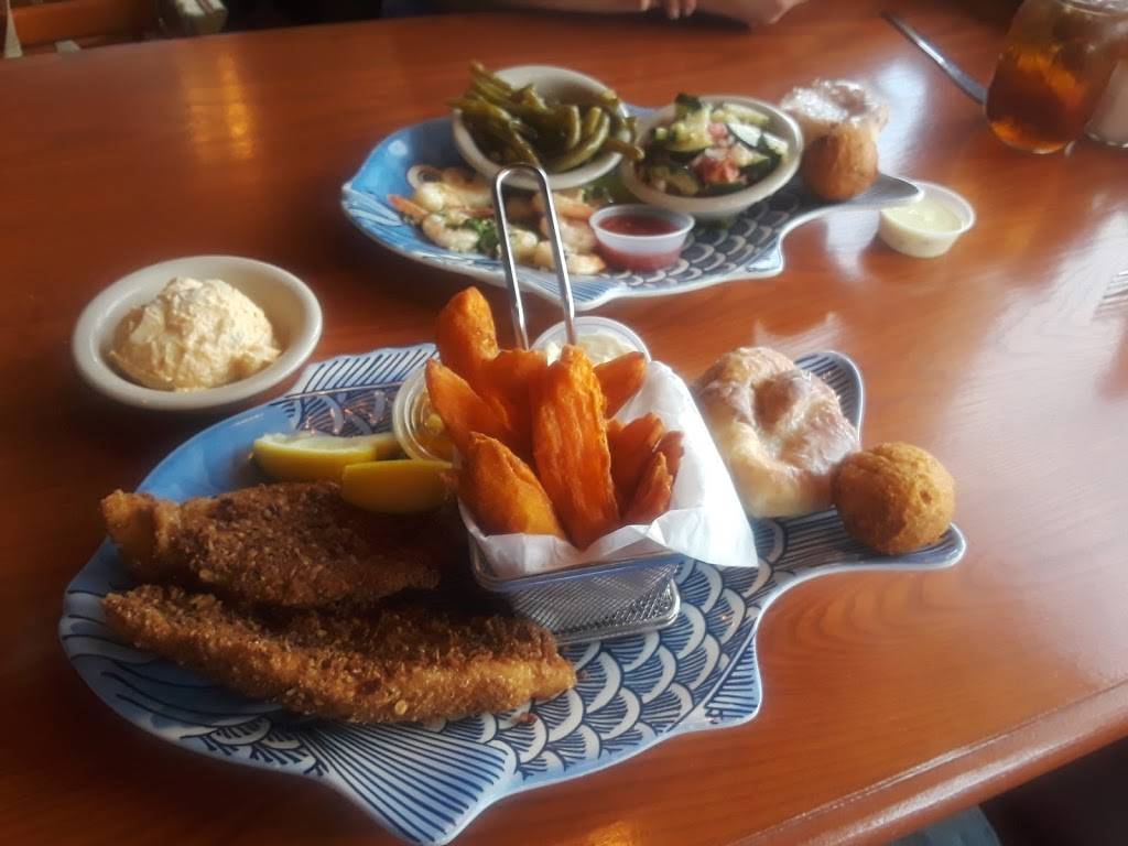 Aunt Catfishs On the River | restaurant | 4009 Halifax Dr, Port Orange, FL 32127, USA | 3867674768 OR +1 386-767-4768