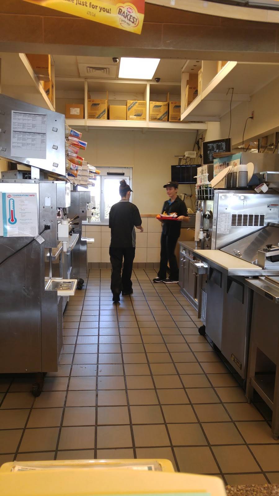 Dairy Queen Grill & Chill | restaurant | 370 Suzanne Dr, Spring Hill, FL 34607, USA | 3526842828 OR +1 352-684-2828