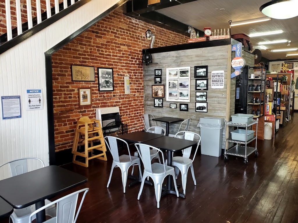 Daily Bagel | cafe | 1910 Cogswell Ave, Pell City, AL 35125, USA | 2053380793 OR +1 205-338-0793