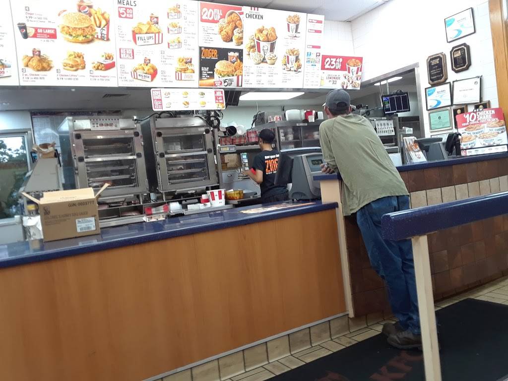 KFC | restaurant | 1236-1240 W 7th St, Plainfield, NJ 07063, USA | 9082229833 OR +1 908-222-9833