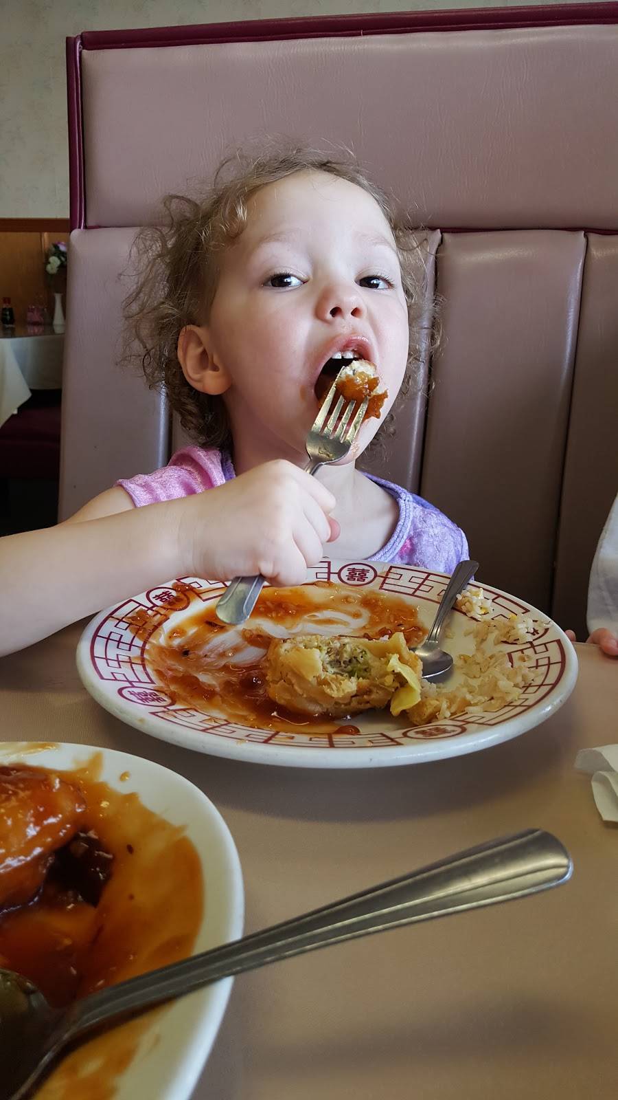 Wongs Garden | restaurant | 10840 SE Oak St, Portland, OR 97222, USA | 5037942879 OR +1 503-794-2879