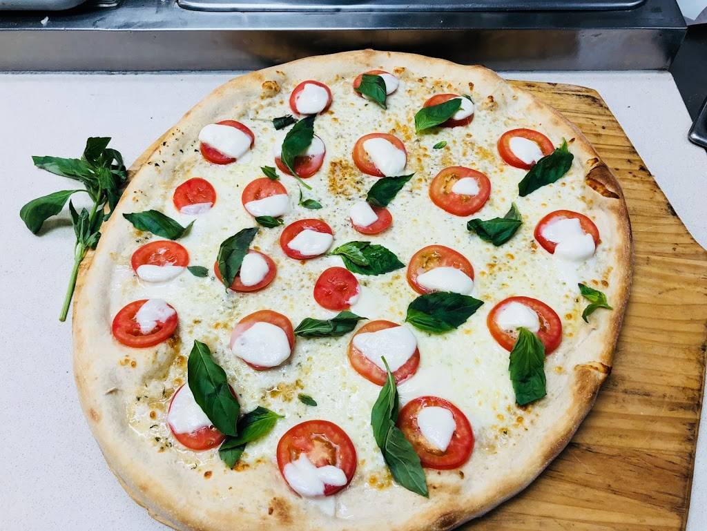 Brothers Pizza & Restaurant | restaurant | 7 Exchange Pl, West Grove, PA 19390, USA | 6108699070 OR +1 610-869-9070