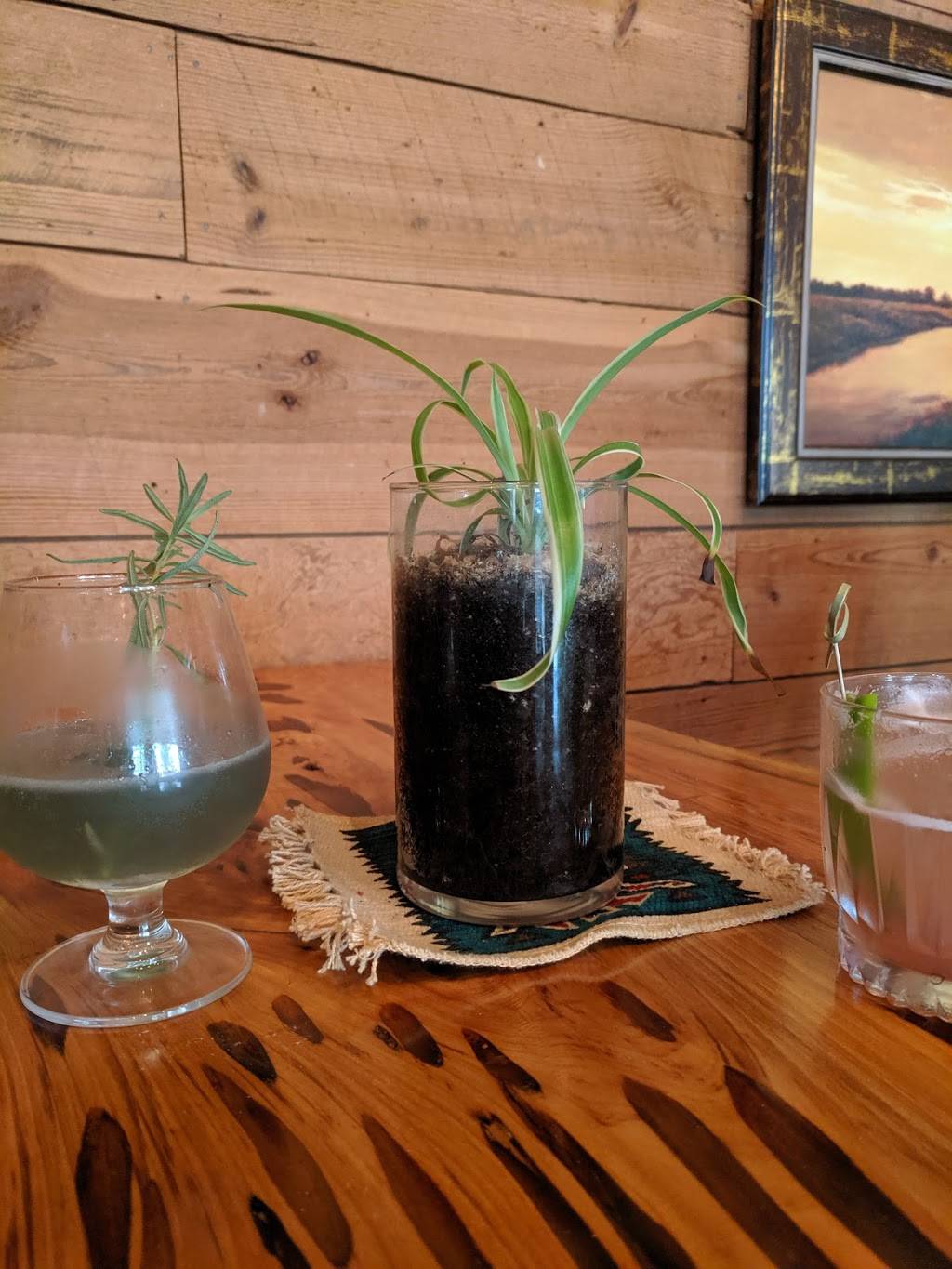 Longleaf Craft Kitchen & Bar | restaurant | 314 Wimberley Square, Wimberley, TX 78676, United States | 5128423044 OR +1 512-842-3044