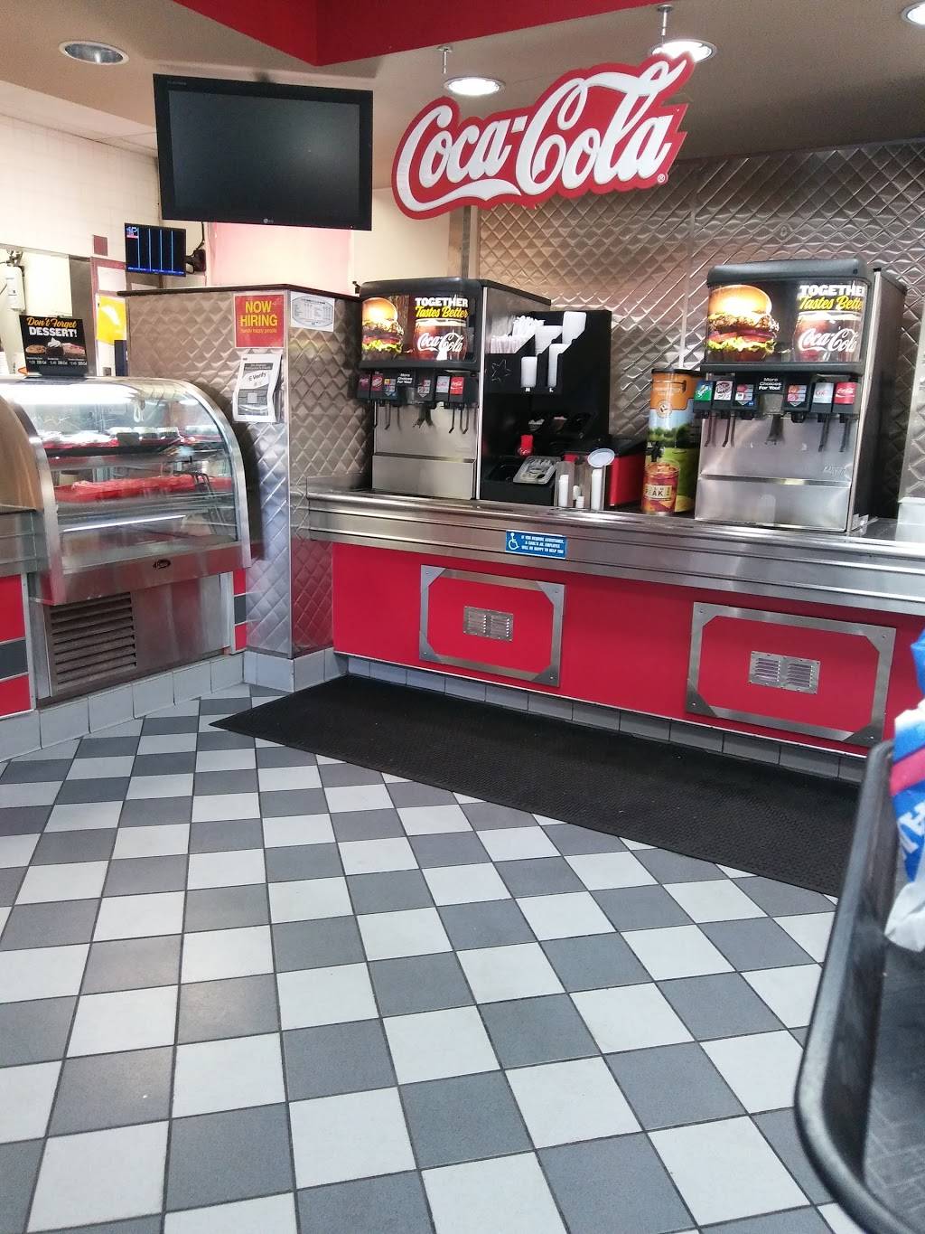 Carls Jr. | restaurant | 660 Hacienda Dr, Vista, CA 92081, USA | 7607320605 OR +1 760-732-0605
