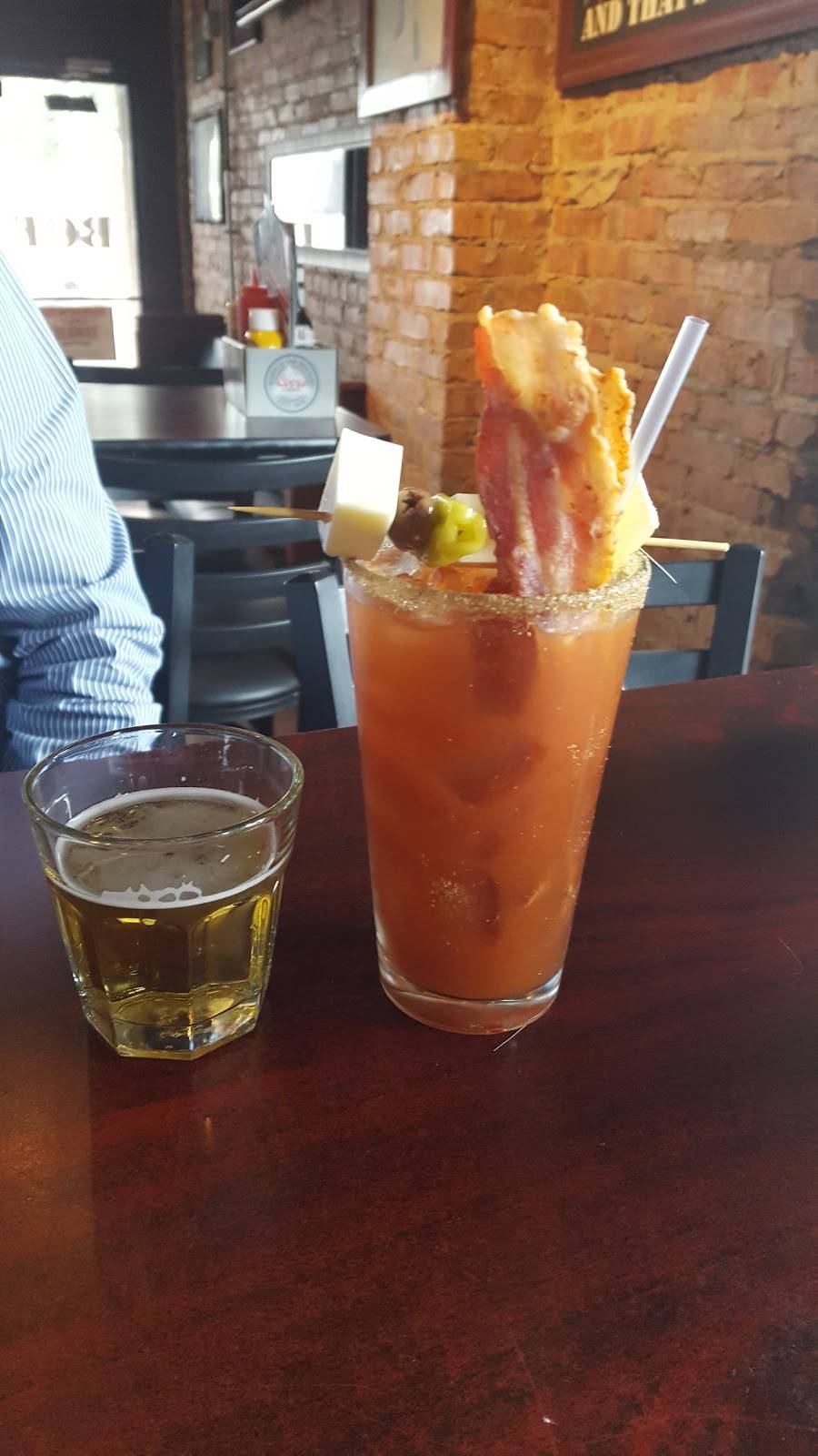 Big Corner Tavern | restaurant | 8405 Cermak Rd, North Riverside, IL 60546, USA | 7084475000 OR +1 708-447-5000