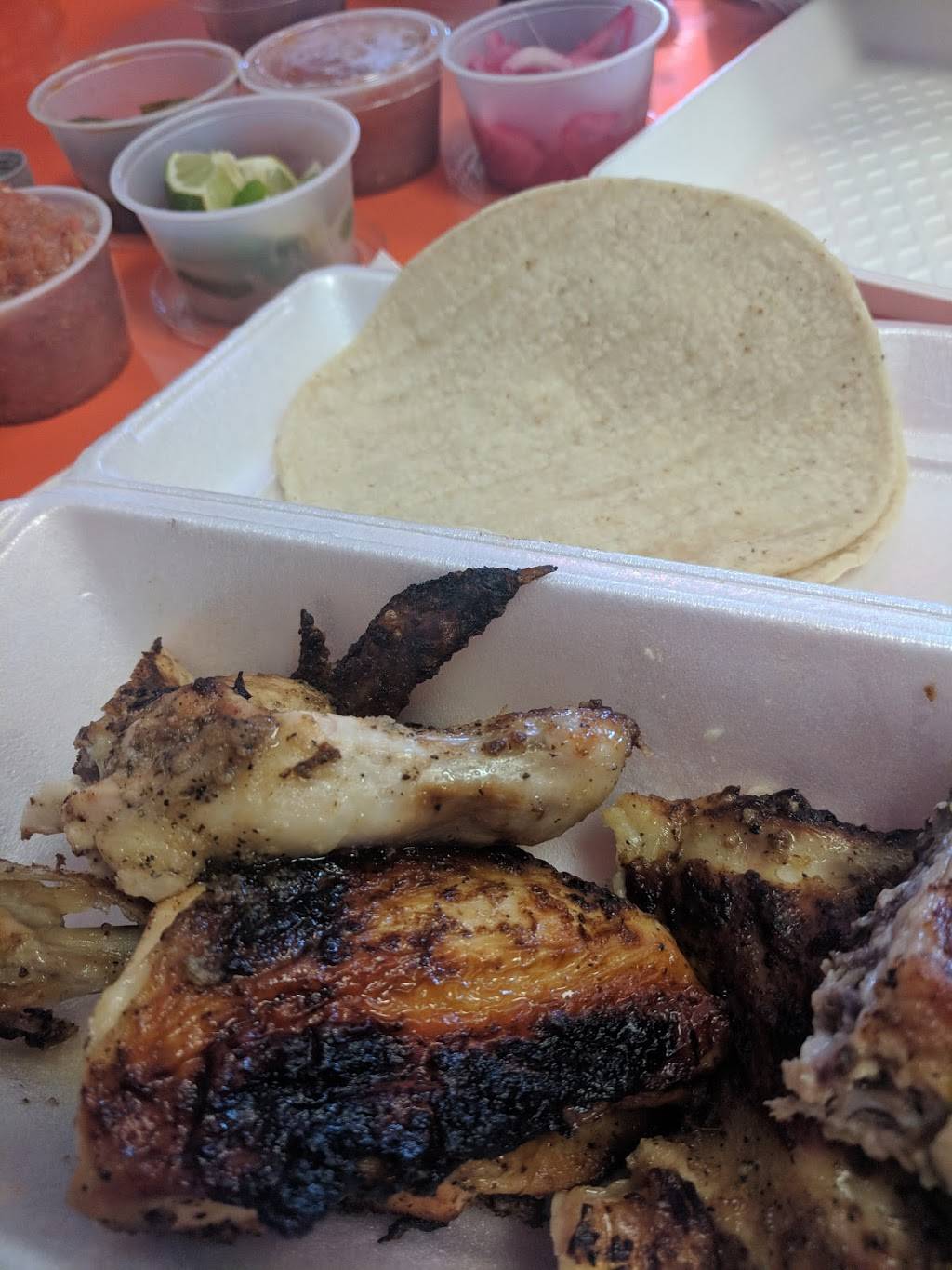 Pollo Correteado Restaurant El | restaurant | 2904 W McDowell Rd, Phoenix, AZ 85009, USA | 6022782381 OR +1 602-278-2381