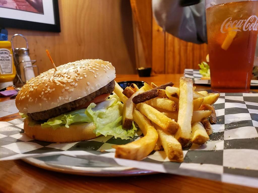 Winnies Tavern | restaurant | 1895 Burnett Blvd, Wilmington, NC 28401, USA | 9107621799 OR +1 910-762-1799