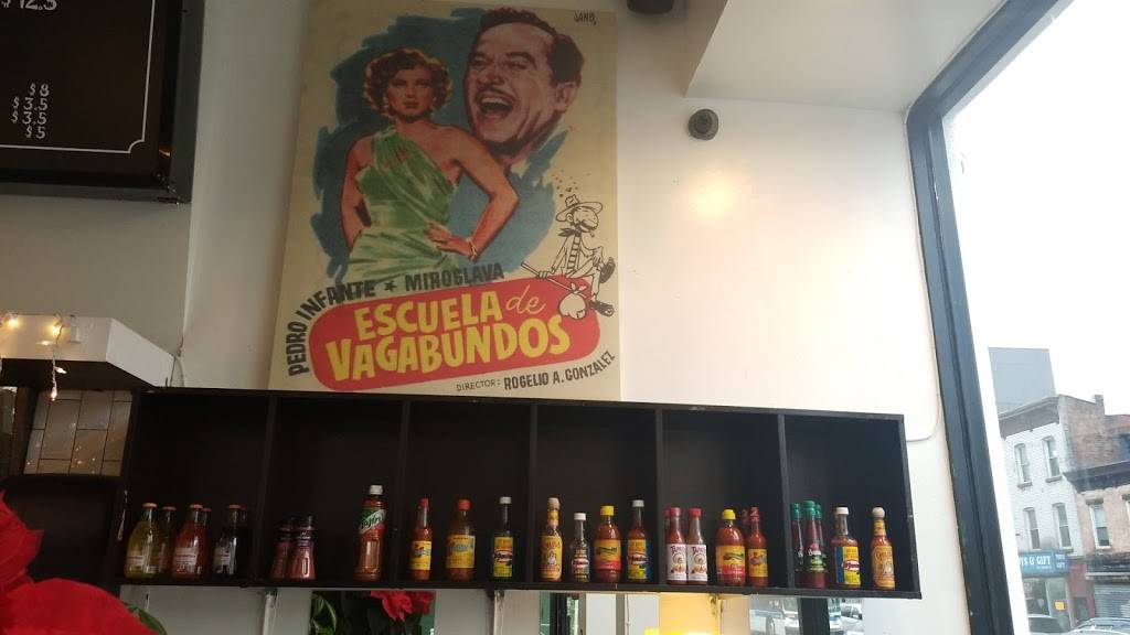 La Taqueria | restaurant | 572 Grand St, Brooklyn, NY 11211, USA | 3477630900 OR +1 347-763-0900