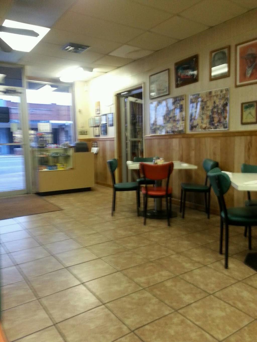 Dinos Restaurant | restaurant | 420 E Elk Ave, Elizabethton, TN 37643, USA | 4232181930 OR +1 423-218-1930