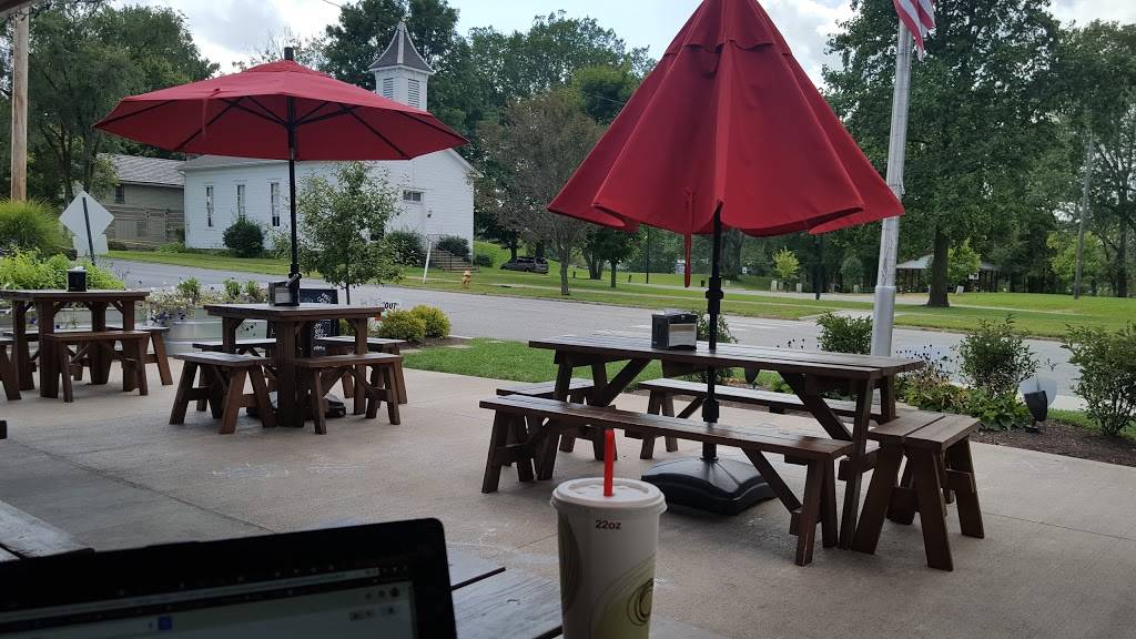 The Mug | restaurant | 117 Apple St, Greenfield, IN 46140, USA | 3174777550 OR +1 317-477-7550