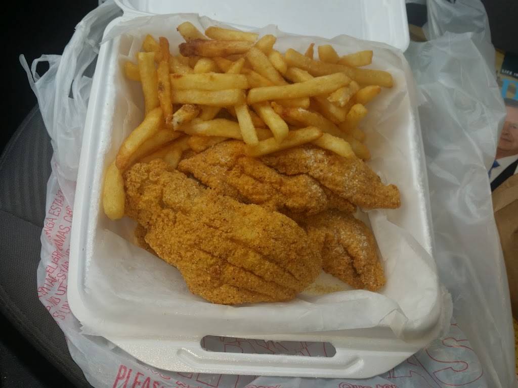 Da Catch Fish & Chicken | restaurant | 6256, 4410 Charles St, Rockford, IL 61108, USA | 7794232122 OR +1 779-423-2122