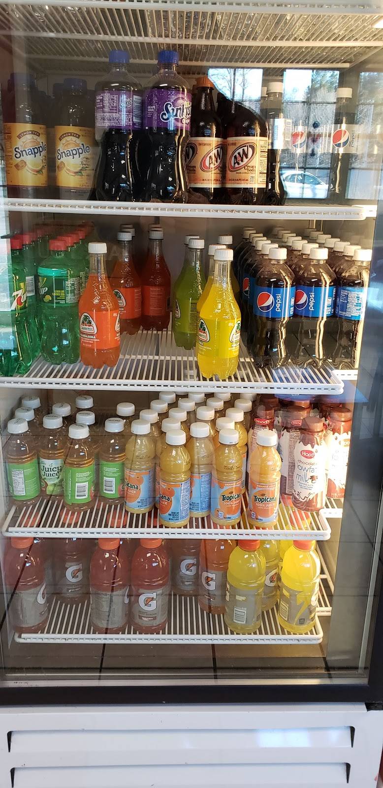 Somebodys Place | restaurant | 4802, 38 Andover St, Andover, MA 01810, USA | 9784752626 OR +1 978-475-2626