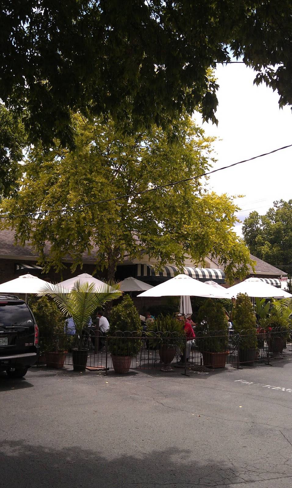 McCabe Pub, Inc | restaurant | 4410 Murphy Rd, Nashville, TN 37209, USA | 6152699406 OR +1 615-269-9406