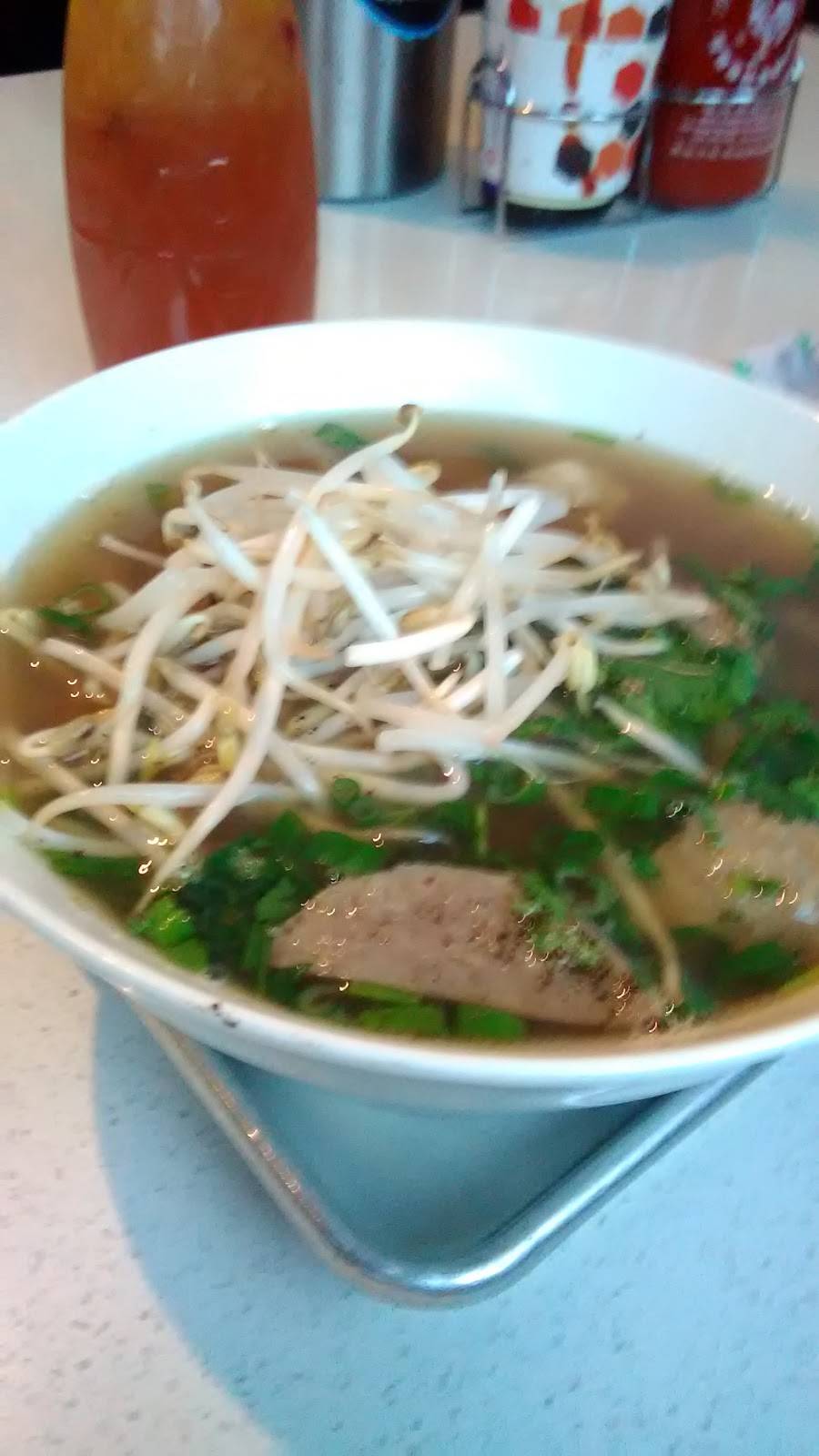 Cha2o Restaurant & Dessert Lounge-Fullerton | restaurant | 100 S Harbor Blvd, Fullerton, CA 92832, USA | 7149922422 OR +1 714-992-2422