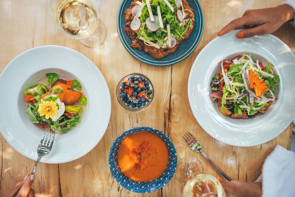 Restaurant Lumami | restaurant | 319 Chemin du Lac Gale, Bromont, QC J2L 2S5, Canada | 4505340604 OR +1 450-534-0604