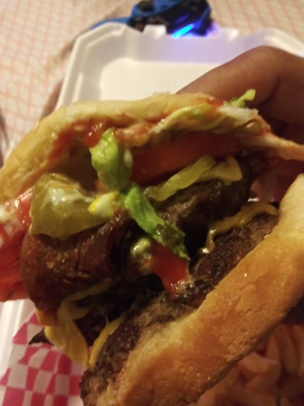 Big Johns Diner | restaurant | 5780-B, Woodmere Blvd, Montgomery, AL 36117, USA | 3346763331 OR +1 334-676-3331