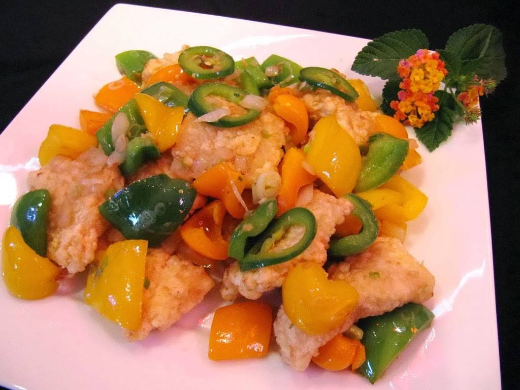 China Wall Restaurant | meal delivery | 2000 S Interstate 35 Suite G4, Round Rock, TX 78681, USA | 5123101160 OR +1 512-310-1160