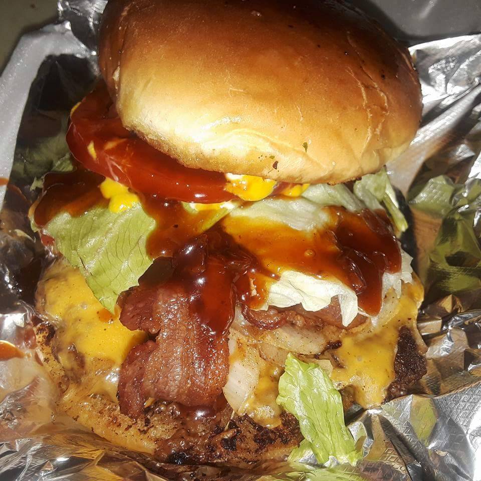 Three Kings bar and lounge | restaurant | 21899 Emery Rd, Warrensville Heights, OH 44128, USA | 2166393780 OR +1 216-639-3780