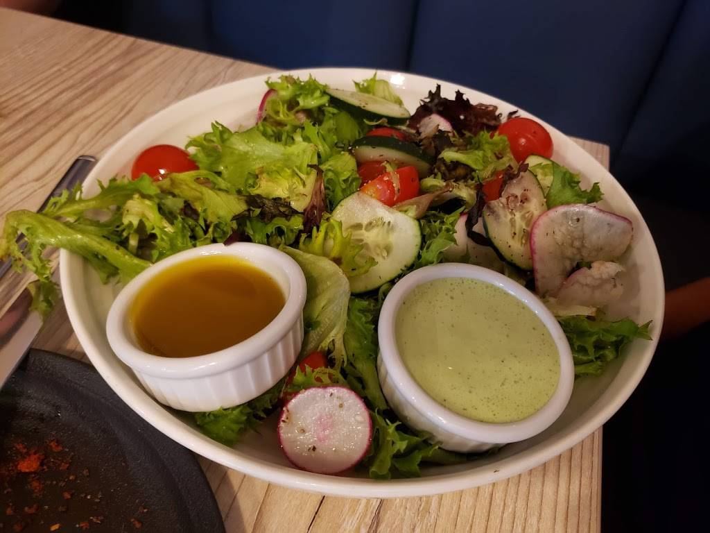 The Shores Restaurant | restaurant | 1031 Harbor Blvd, Oxnard, CA 93035, USA | 8053940028 OR +1 805-394-0028