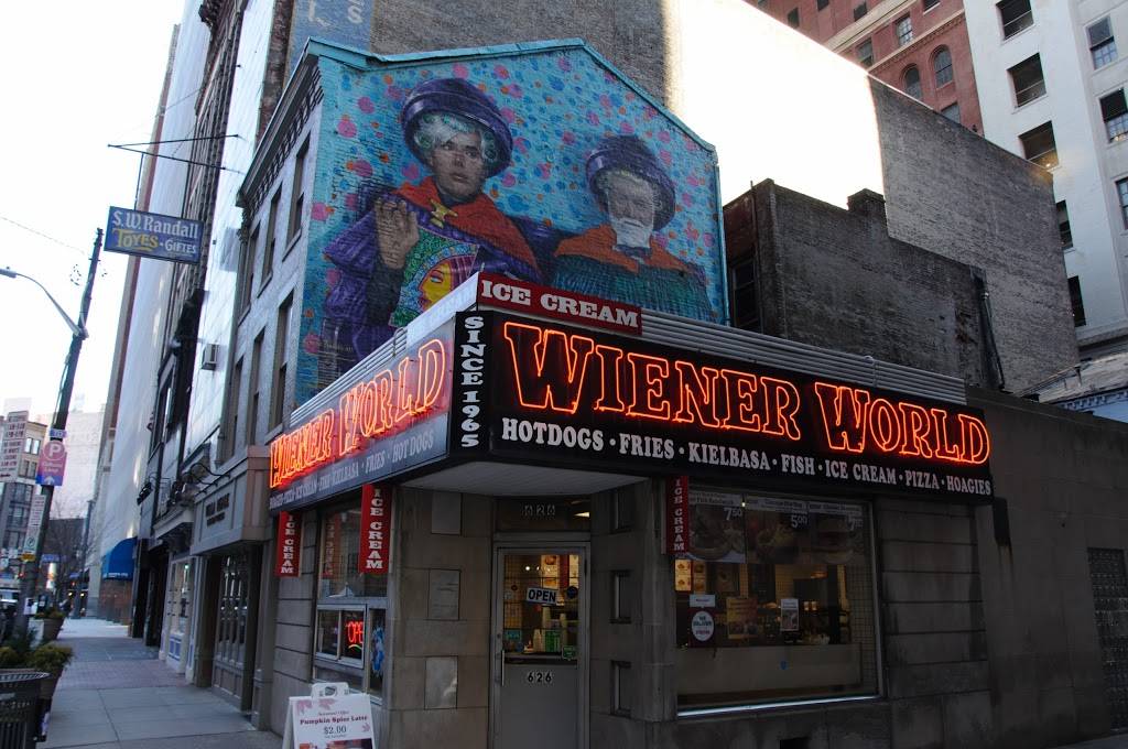 Wiener World Pittsburgh | restaurant | 626 Smithfield St, Pittsburgh, PA 15222, USA | 4124713013 OR +1 412-471-3013