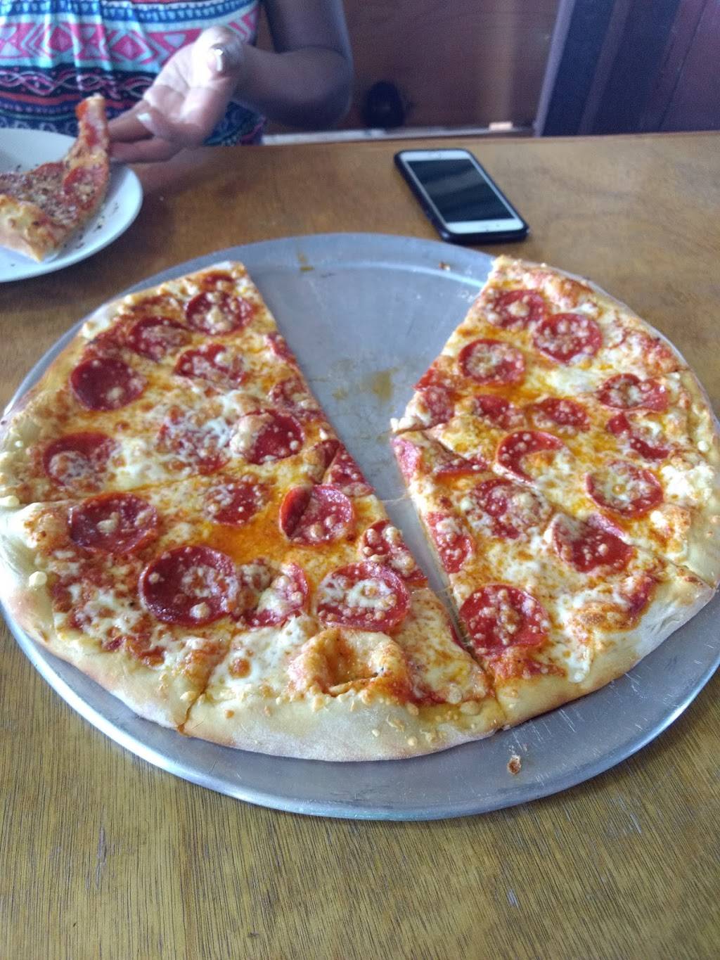 Mama Bears Pizza | restaurant | km 11.5 Carr. La Bufadora, Punta Banda, 22794 Ensenada, B.C., Mexico | 016461542367 OR +52 646 154 2367