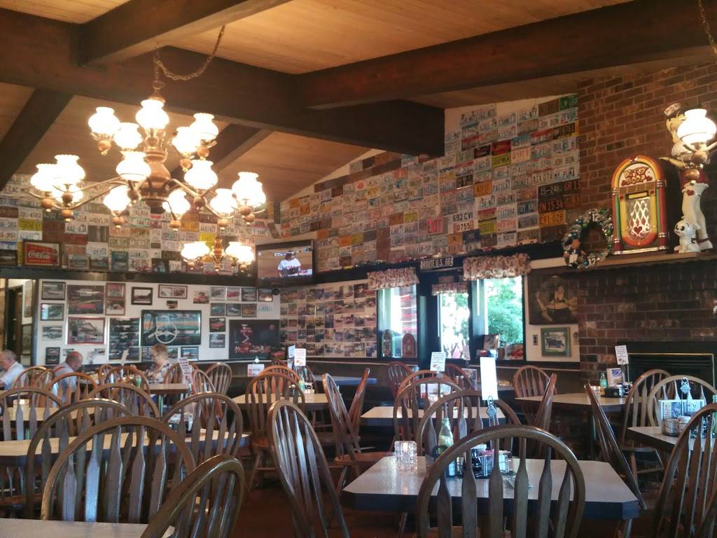 Stuffys II Restaurant | restaurant | 804 Ocean Beach Hwy, Longview, WA 98632, USA | 3604236356 OR +1 360-423-6356