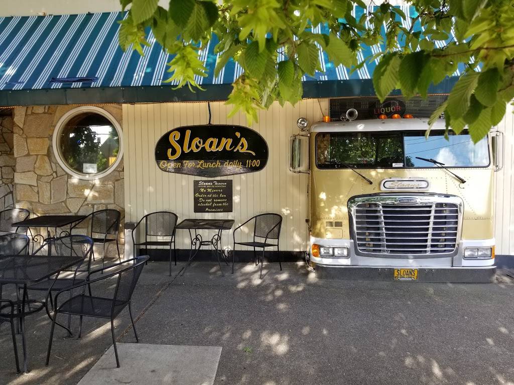 Sloans Tavern | restaurant | 36 N Russell St, Portland, OR 97227, USA | 5032872262 OR +1 503-287-2262