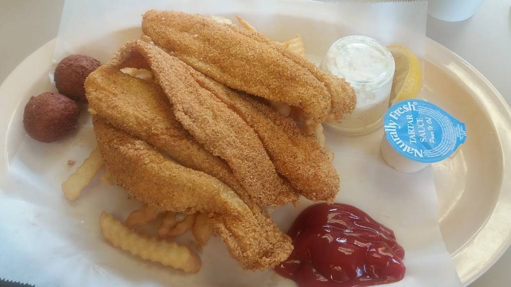 Wing & Fish Georgia | restaurant | 690 Powder Springs St, Marietta, GA 30064, USA | 7704273339 OR +1 770-427-3339