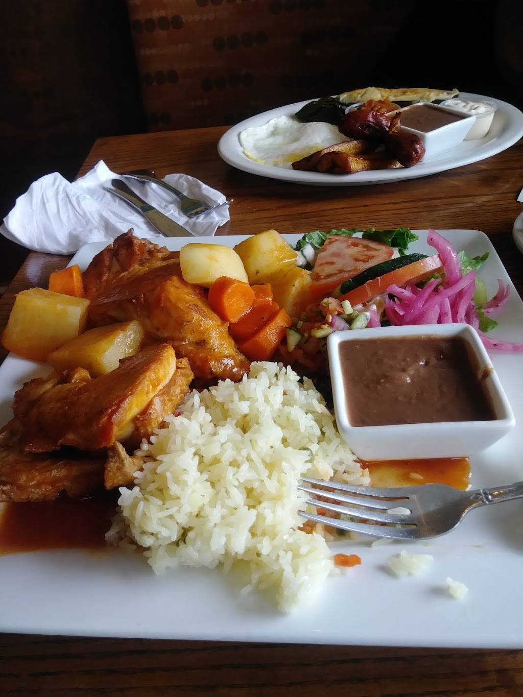 Cuzcatlan Restaurant | restaurant | 4800 Central Ave, Charlotte, NC 28205, USA | 7045689161 OR +1 704-568-9161