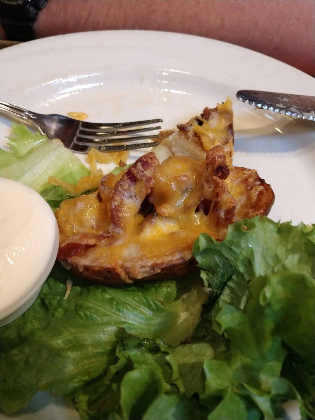 MacArthur Park Restaurant | restaurant | 1 Maple Ave, Rockville Centre, NY 11570, USA | 5167668375 OR +1 516-766-8375