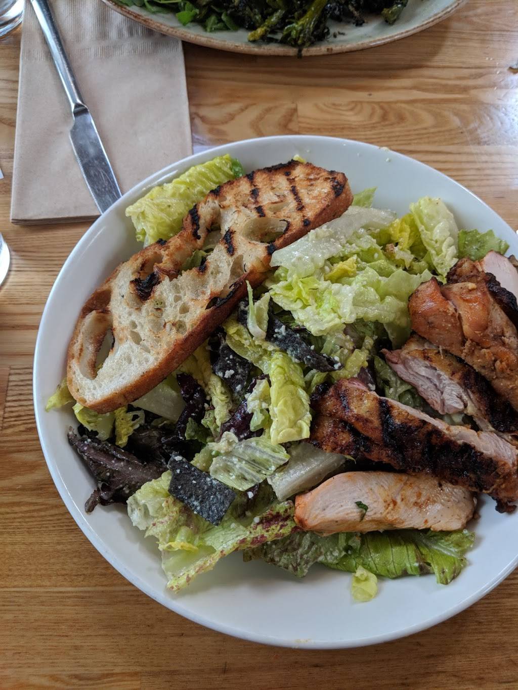 Tender Greens | restaurant | 325 N San Fernando Blvd, Burbank, CA 91502, USA | 8183338340 OR +1 818-333-8340