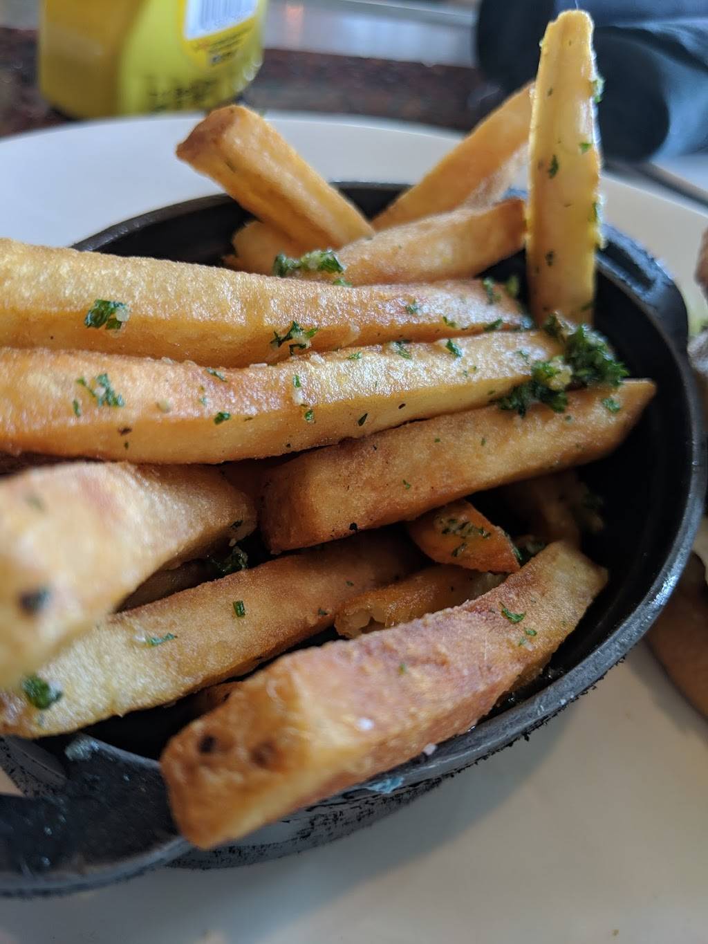 Gordon Biersch Brewery Restaurant | restaurant | 3987 Paradise Rd, Las Vegas, NV 89169, USA | 7023125247 OR +1 702-312-5247