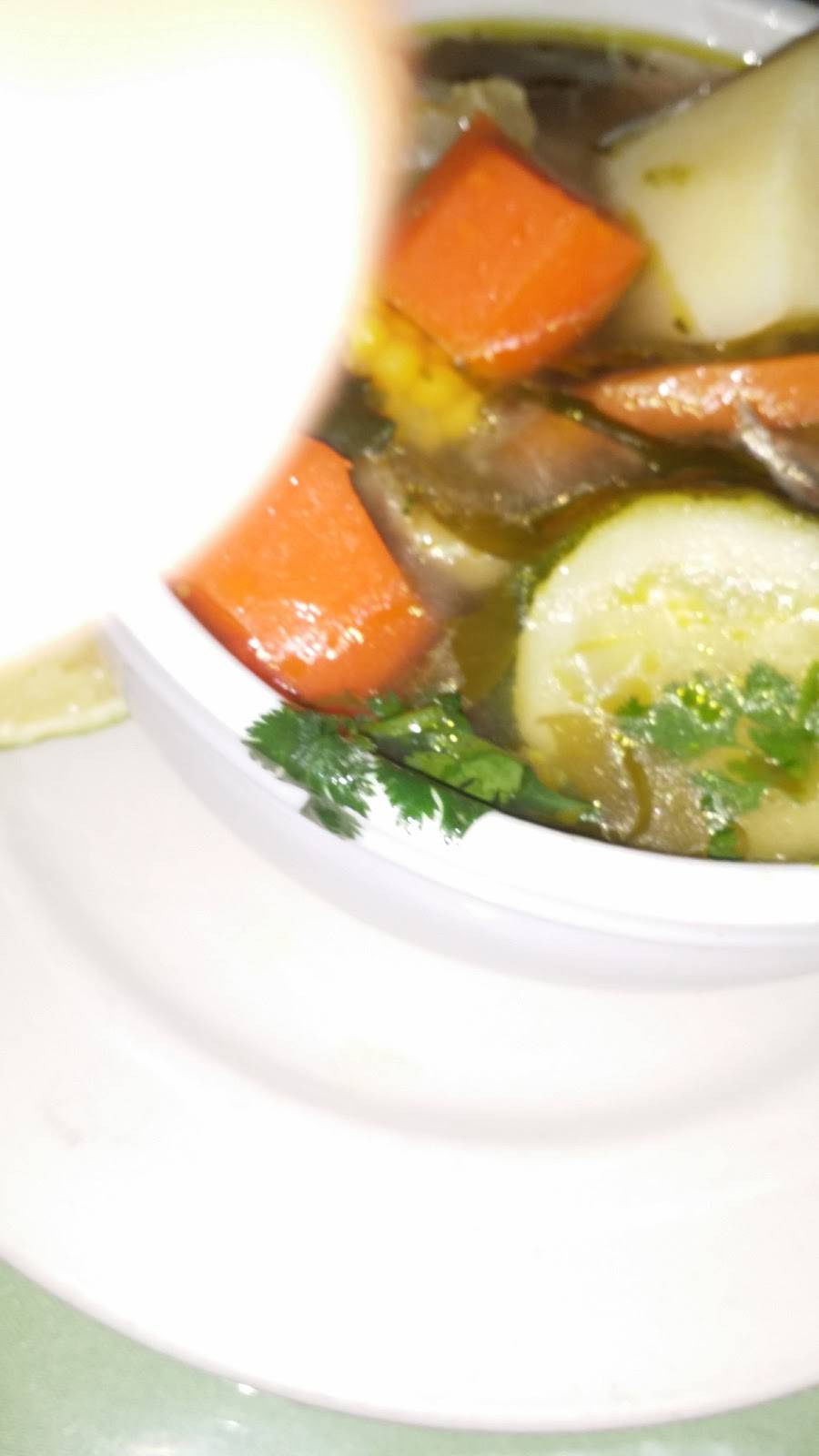 Pupuseria Salvadoreña | restaurant | 1824 Westchester Ave, Bronx, NY 10472, USA | 7184094013 OR +1 718-409-4013